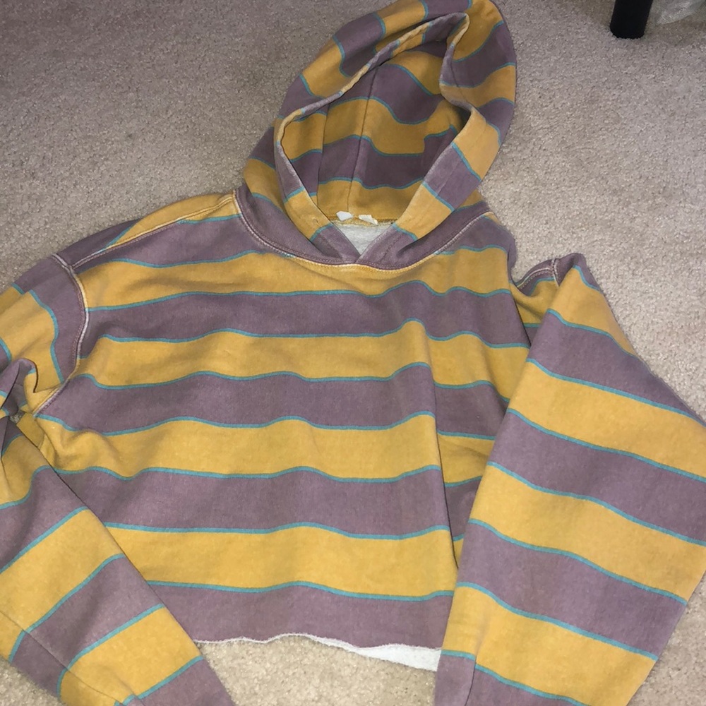 Cut off sweatshirt